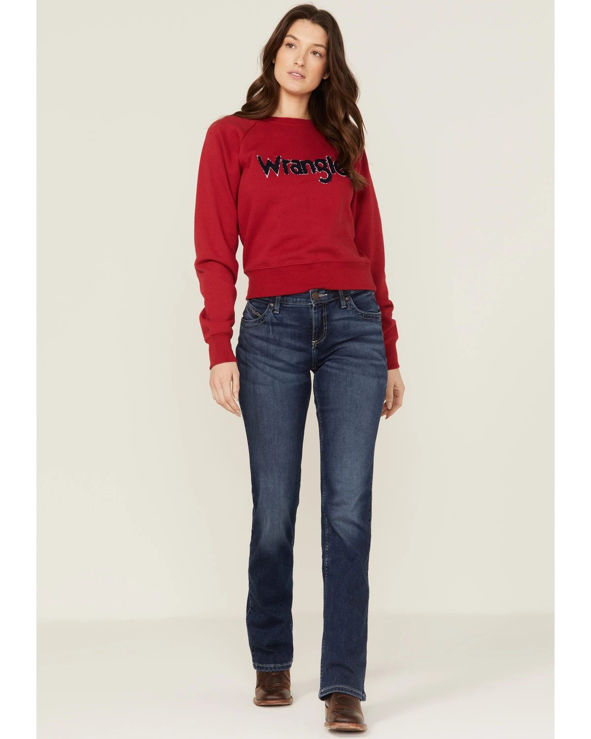 Wrangler Women's Chenille Logo Cropped Sweatshirt 2 Wrangler Women's Chenille Logo Cropped Sweatshirt - Image 2