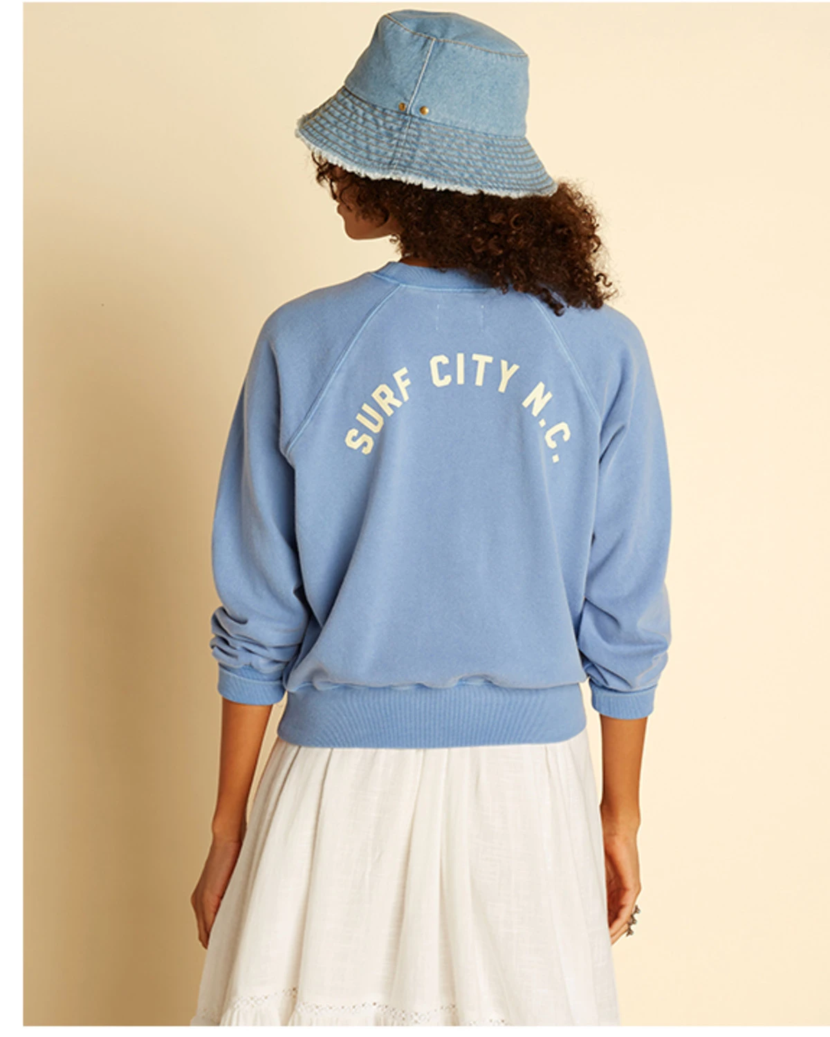 Billabong X Wrangler Women's On The Rise Surf City Graphic Sweatshirt 3 Billabong X Wrangler Women's On The Rise Surf City Graphic Sweatshirt - Image 3