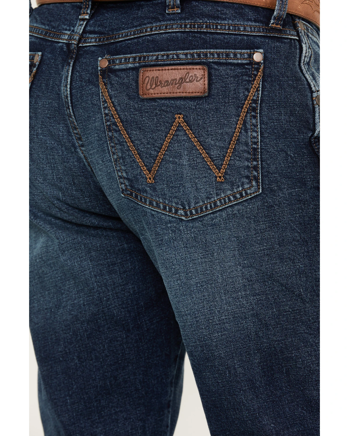 Wrangler Retro Men's Medium Wash Slim Straight Stretch Jeans 4 Wrangler Retro Men's Medium Wash Slim Straight Stretch Jeans - Image 4